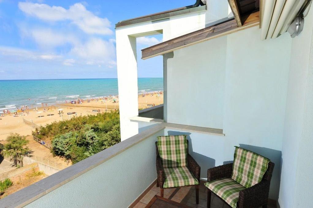 Hotel Aurora San Vincenzo Exterior foto